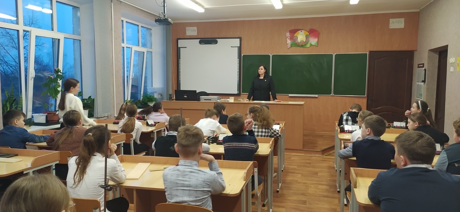 Адвокаты  Минской областной коллегии продолжают правовую работу в школах региона