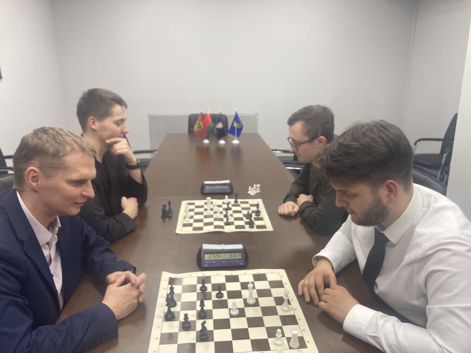 Подготовку к ежегодным международным соревнованиям по шахматам среди адвокатов начала команда белорусских адвокатов