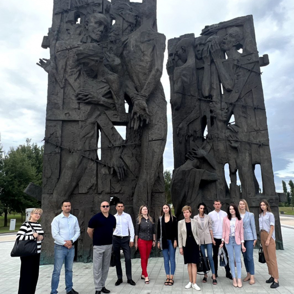 Адвокаты Минской городской коллегии посетили Мемориальный комплекс «Тростенец»